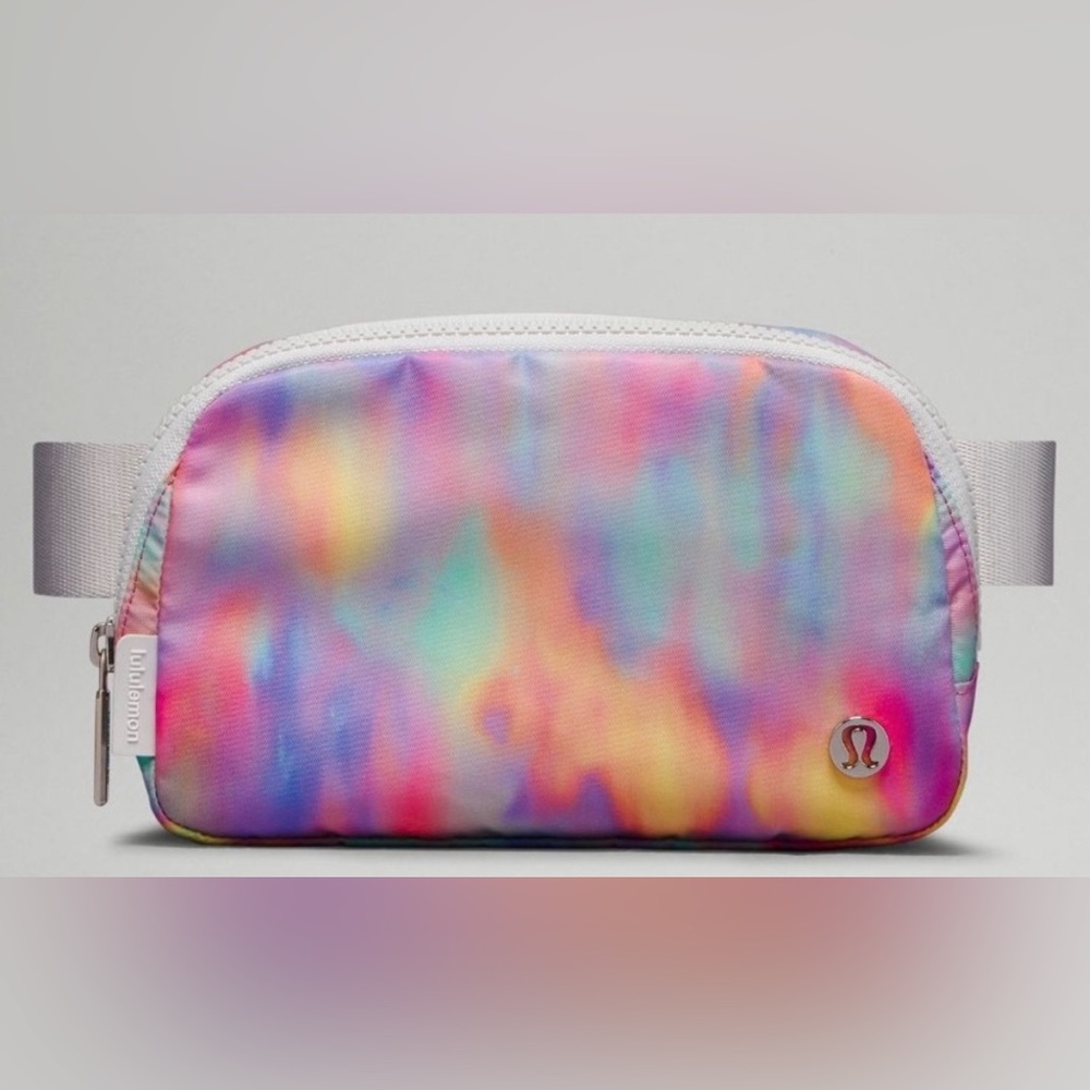 Lululemon Everywhere Belt Bag 1L